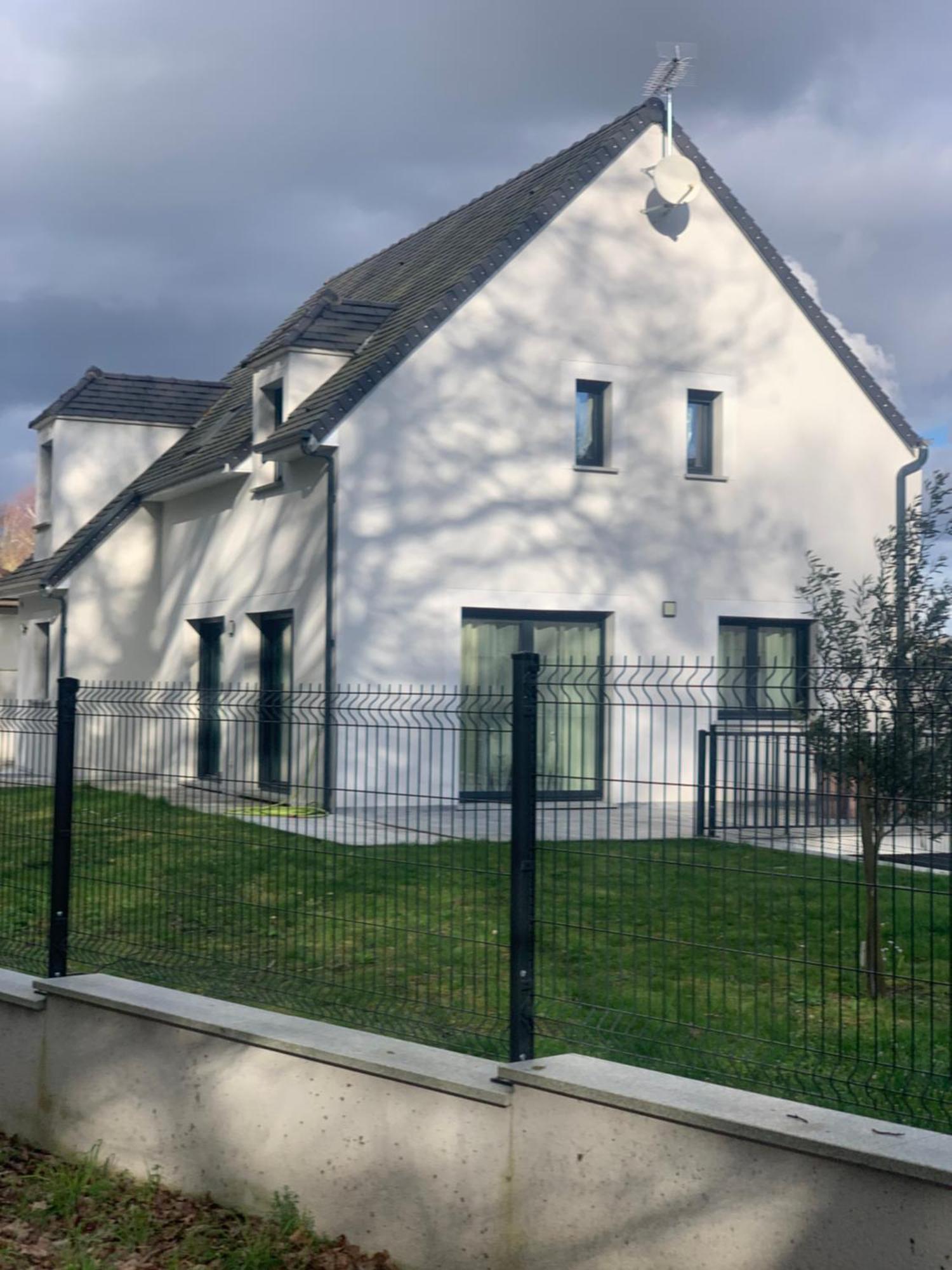 Maison Recente Tres Spacieuse Forges-les-Bains Exterior foto